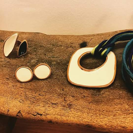 Workshop di Tecniche di gioielleria con porcellana e paperclay