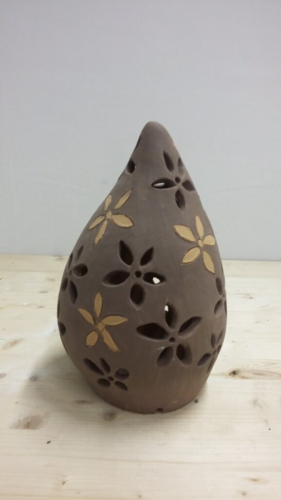 Workshop di Decorazione della Ceramica con gli ingobbi